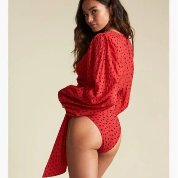 Billabong Sincerely Jules Wrapped in Love Wrap Top M Long Puff Sleeves Red - Picture 3 of 14